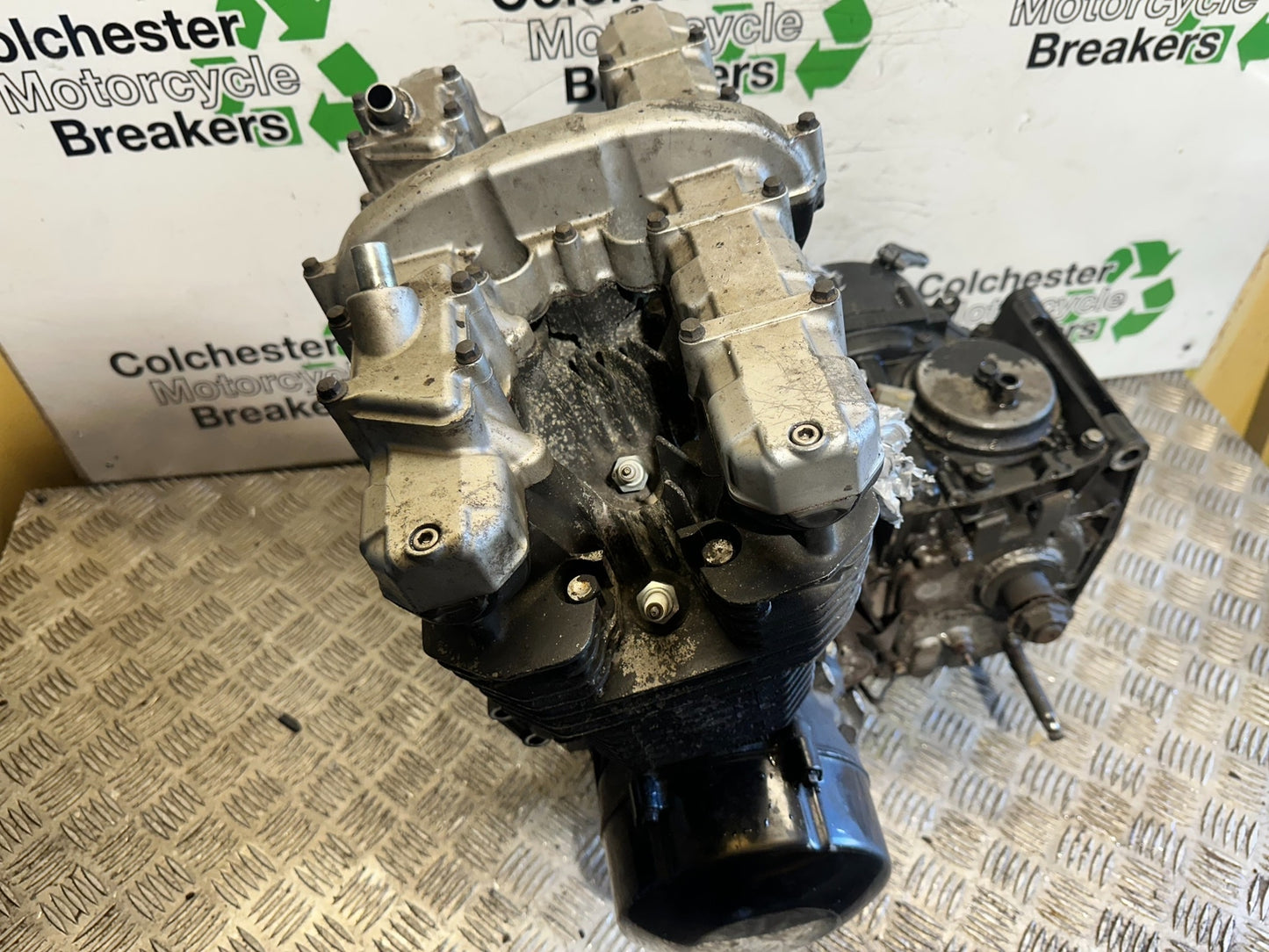 KAWASAKI Z750 ZR750 ZR-7S ENGINE YEAR 1999-05 (CMB1135)