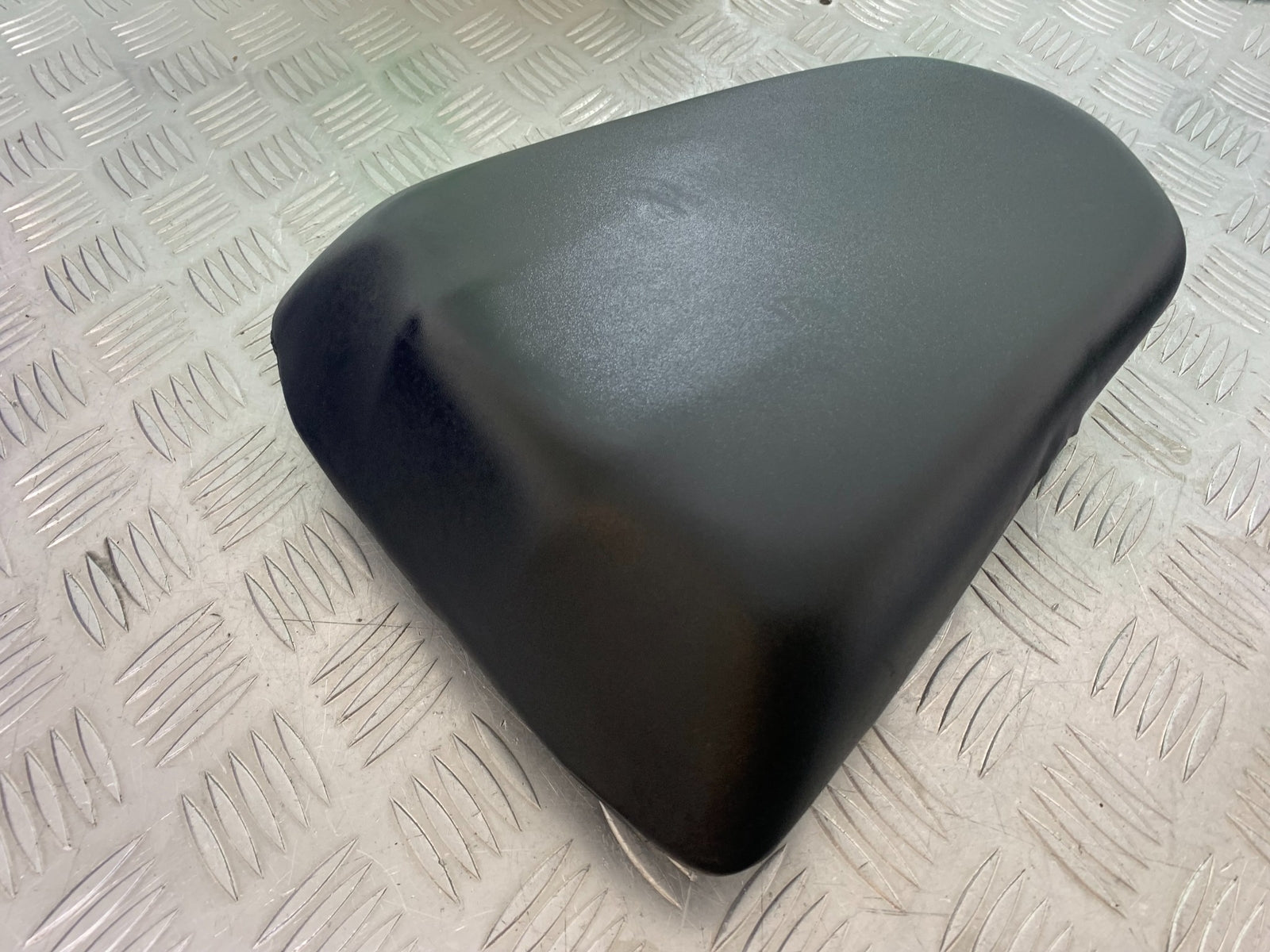 HONDA CBR500R CBR 500 R REAR SEAT  YEAR 2012-16 (CMB1151)