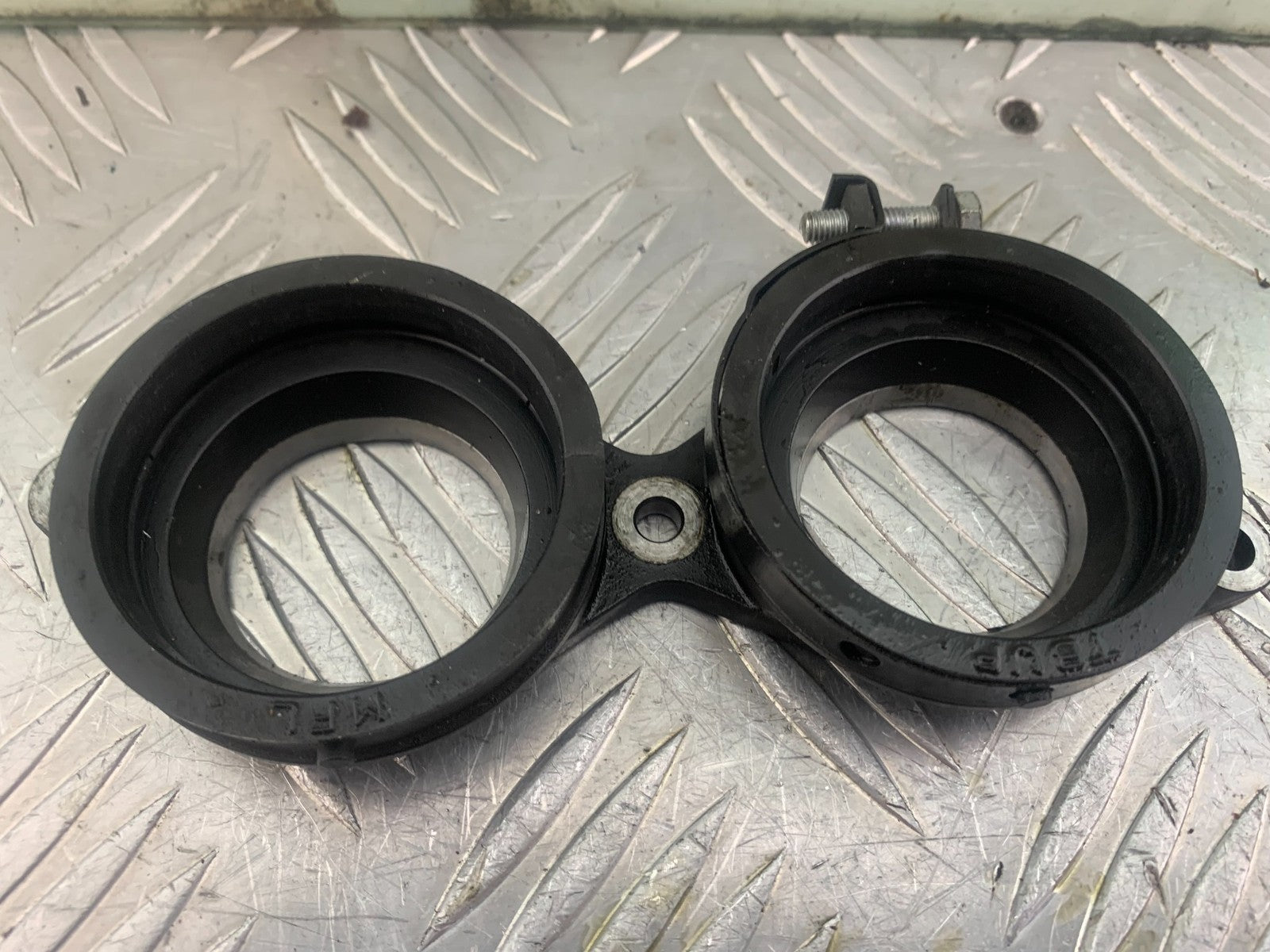 HONDA CBR1000 RR FIREBLADE INLET RUBBERS 2008-2011 (CMB1179)