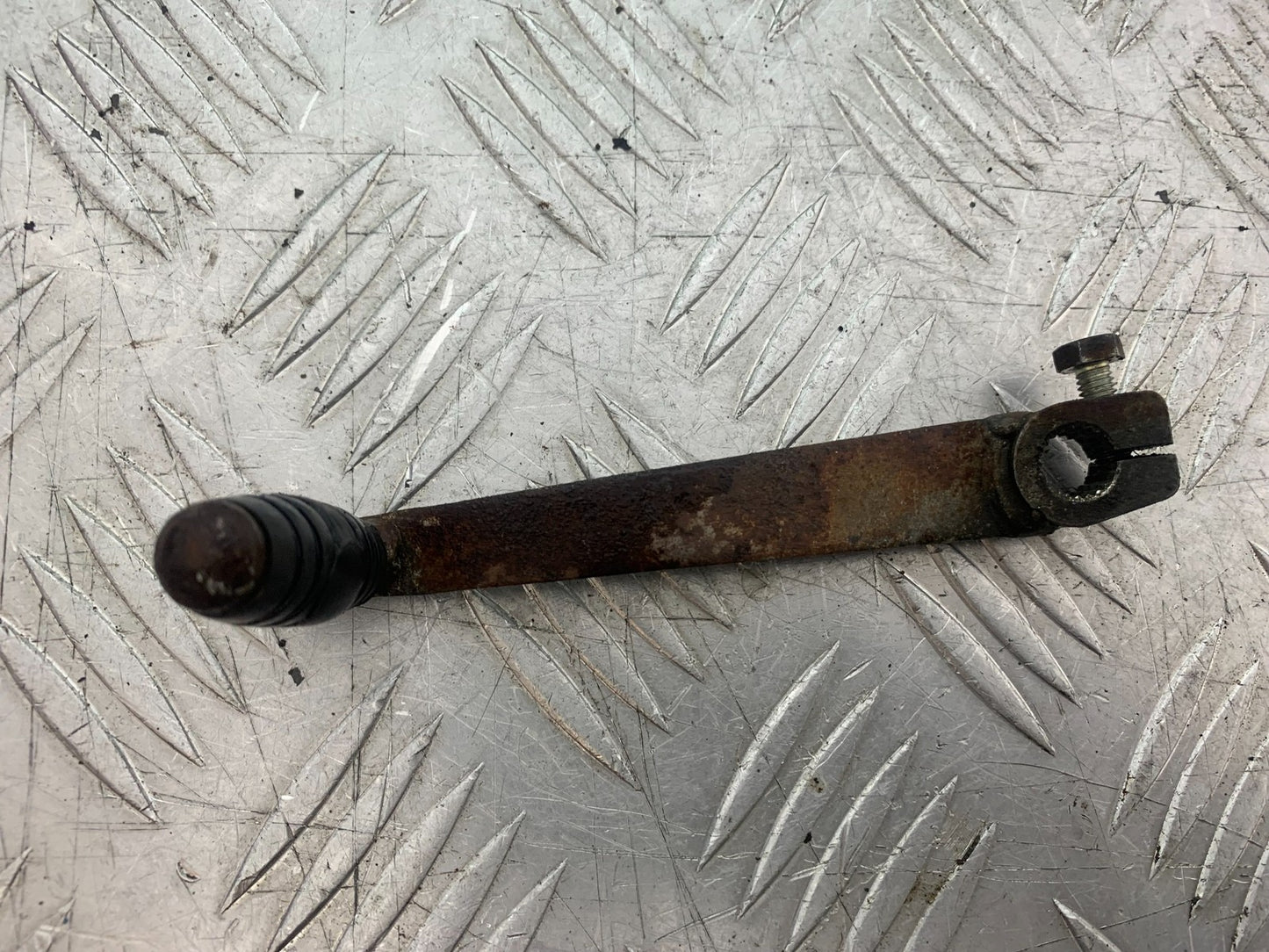 SUZUKI GP100 GP 100 GEAR LEVER   YEAR 1978-1988 (CMB1259)