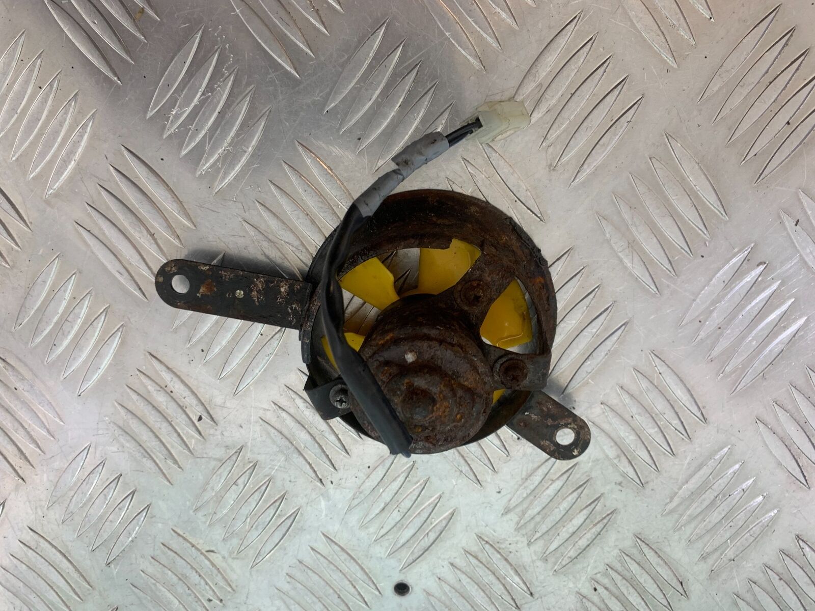 HONDA CBR125 CBR 125 RADIATOR FAN   YEAR 2007-10 (CMB1004)