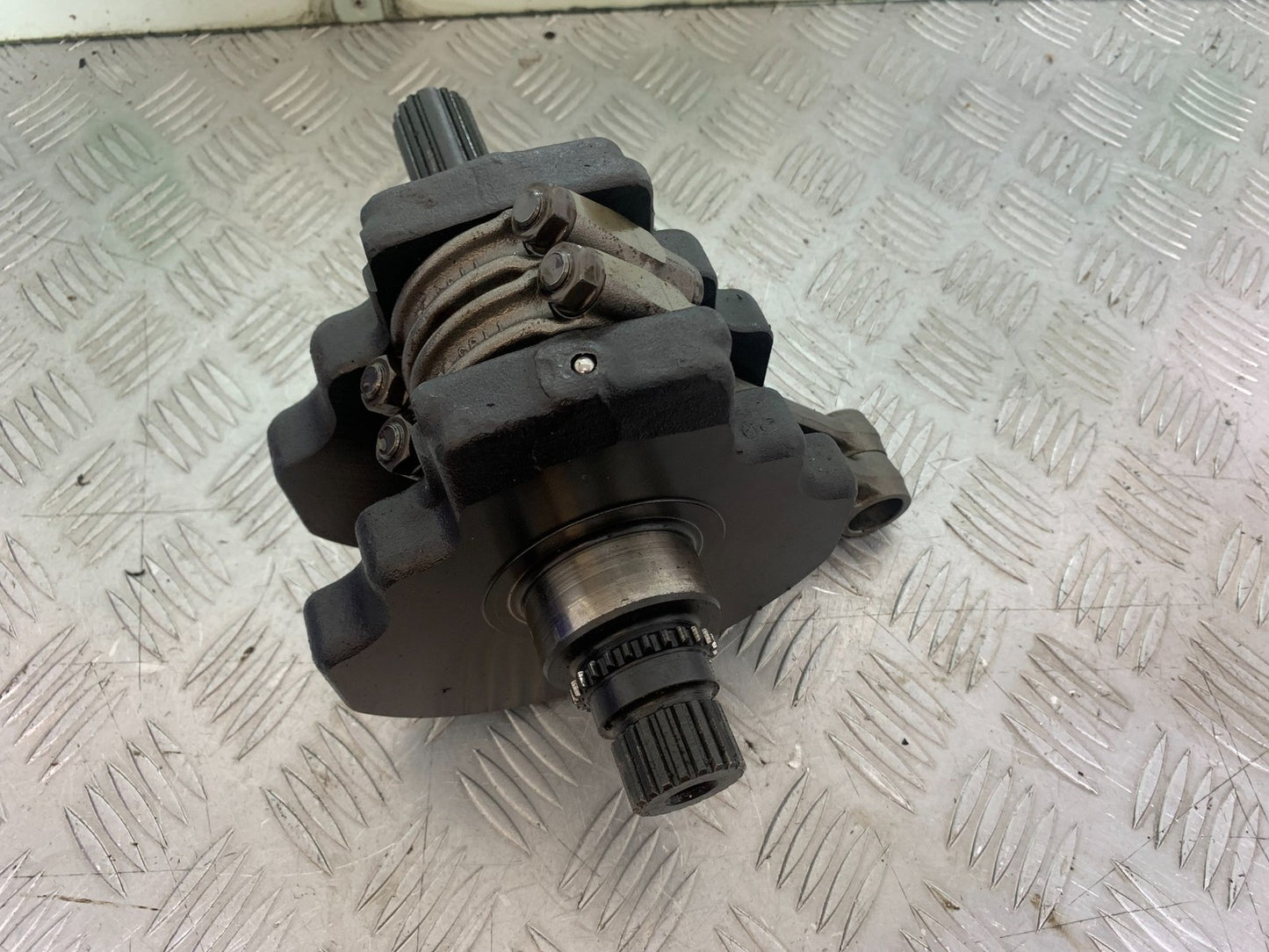 KAWASAKI VN1500 CLASSIC CRANK SHAFT   YEAR 1999 -2006 (CMB1166)