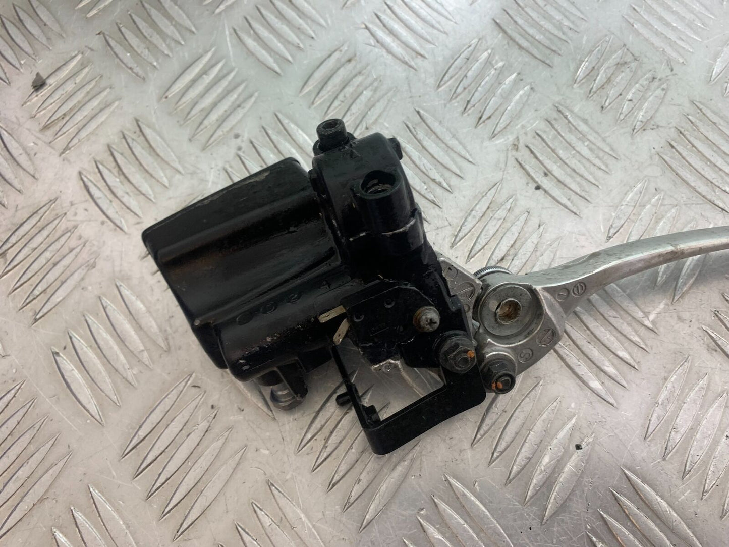 TRIUMPH TIGER 800 FRONT MASTER CYLINDER   YEAR 2011-2014 (CMB1113)