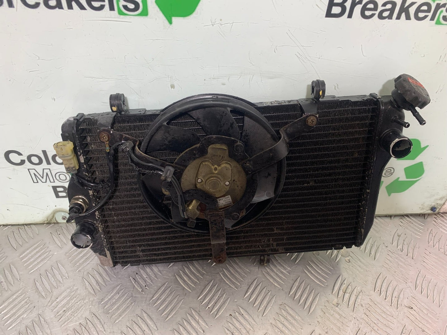 HONDA CBR1100 BLACKBIRD RADIATOR AND FAN  YEAR 1999-2005 (CMB1232)
