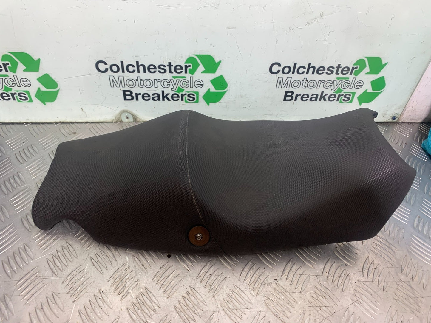 TRIUMPH 1050 SPRINT ST SEAT  2004-2007 (CMB1197)