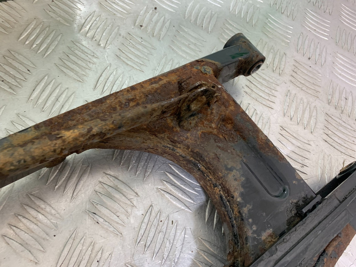 HONDA CBF125 CBF 125 SWINGARM  YEAR 2009-14 (CMB1182)