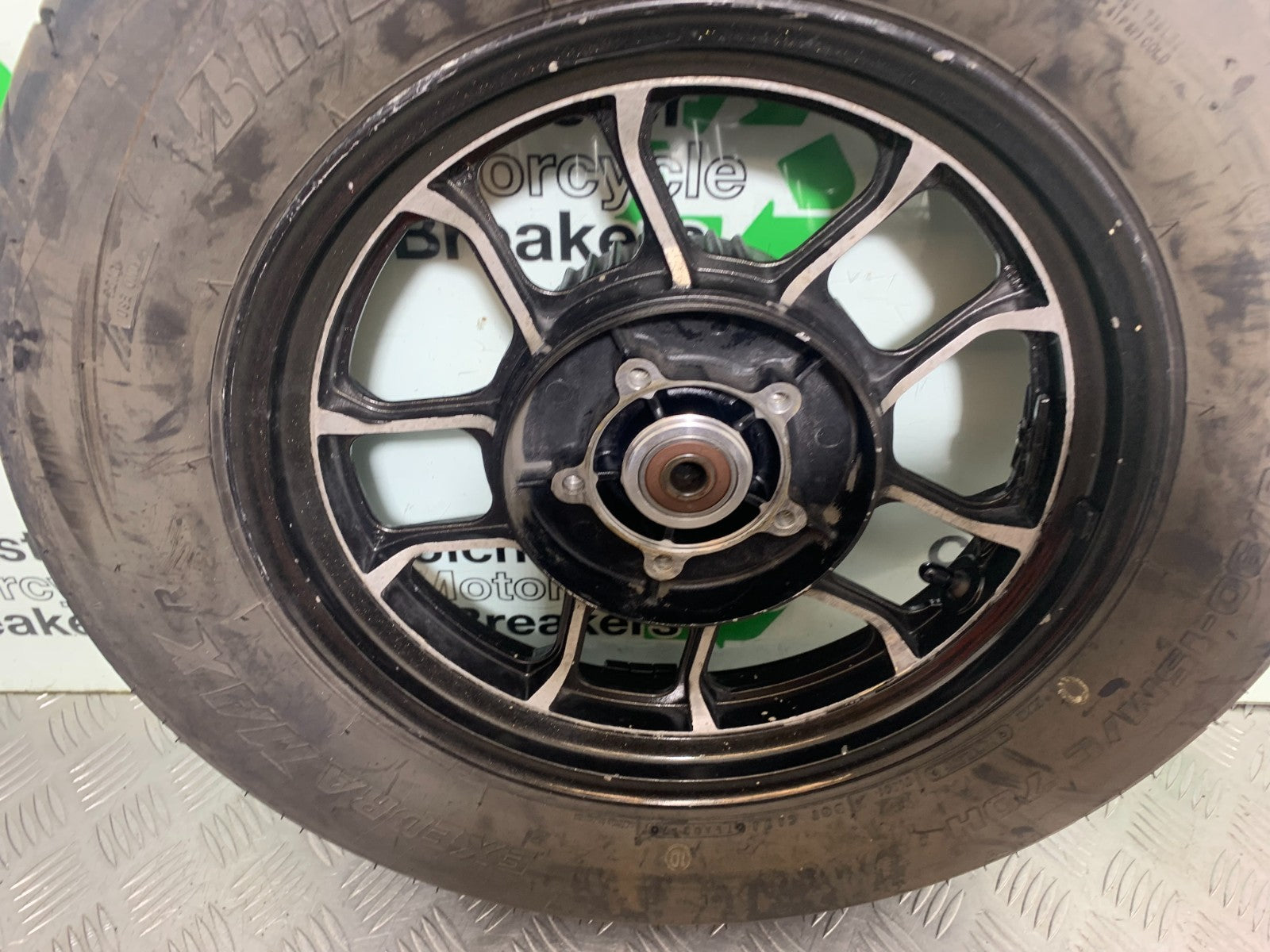 HONDA VT700 VT 700 SHADOW REAR WHEEL   YEAR 1984-85 (CMB1328)