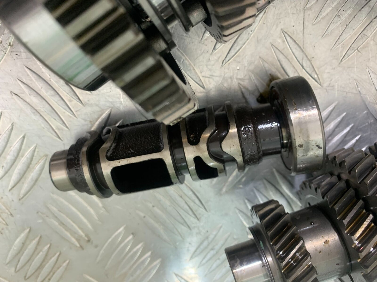 TRIUMPH THUNDERBIRD 1600 GEARBOX GEAR BOX   YEAR 2011 (CMB1107)