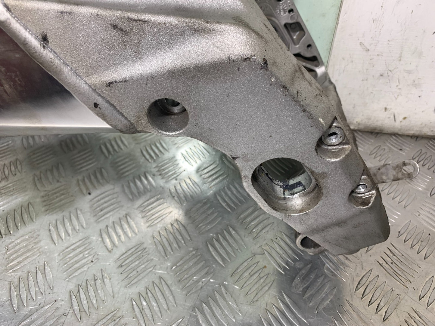 APRILIA RSV4 FACTORY FRAME REG LOG BOOK  YEAR 2009-2012 (CMB1224)