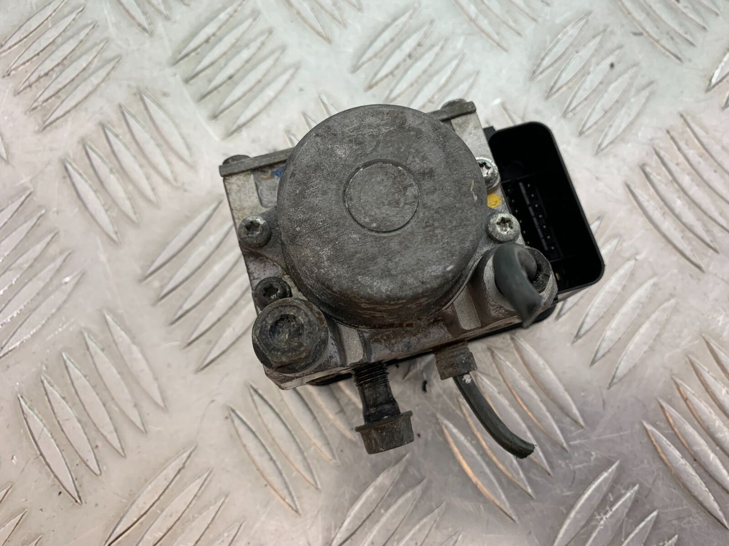 HONDA CBR500R CBR 500 R ABS PUMP  YEAR 2012-16 (CMB1048)