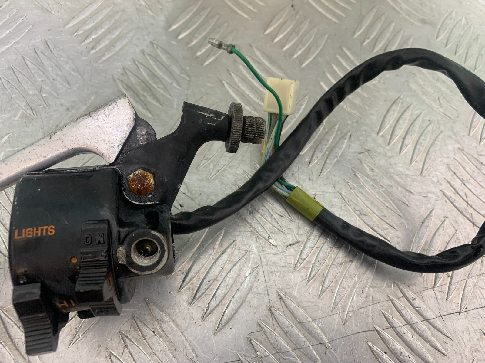SUZUKI GP100 GP 100 LEFT SWITCH GEAR   YEAR 1978-1988 (CMB1259)