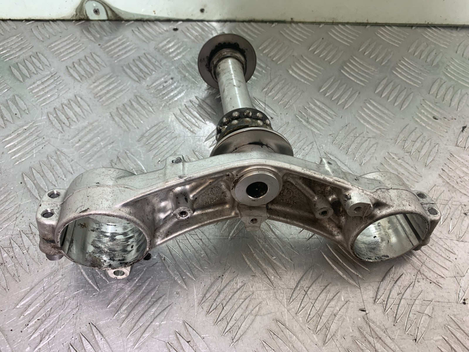 BMW S1000 RR BOTTOM YOKE  YEAR 2015-2018 (CMB1246)