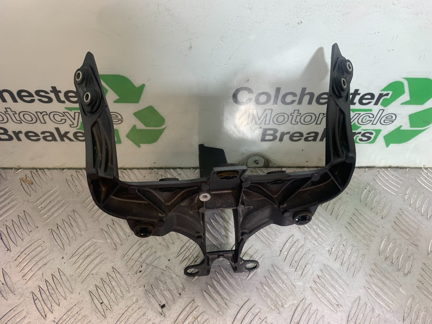 YAMAHA YZF R1 14 B BIG BANG FRONT SUBFRAME 2009-14 (CMB1175)