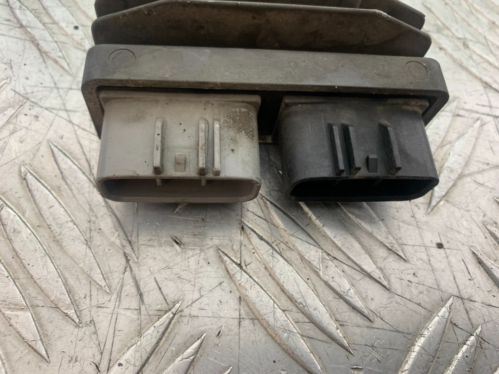 TRIUMPH TIGER 800 XRT REGULATOR YEAR 2018-2020 (CMB1193)