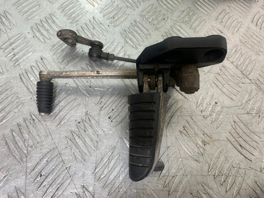SUZUKI DL1000 V-STROM LEFT HANGER PEG GEAR LEVER   YEAR 2014-2019 (CMB1325)