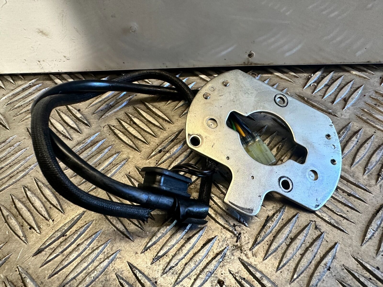 SUZUKI GSF650 GSF 650 PULSE COIL PICK UP YEAR 2005-06 (CMB 1028)