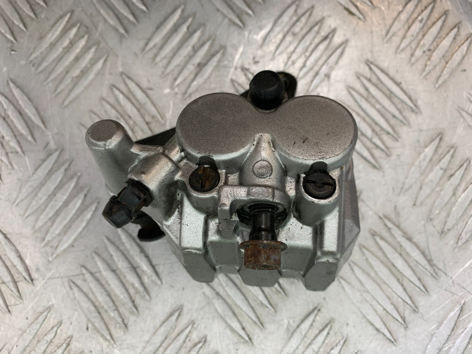 HONDA XL125 VARADERO FRONT BRAKE CALIPER  YEAR 2001-2006  (CMB1304)