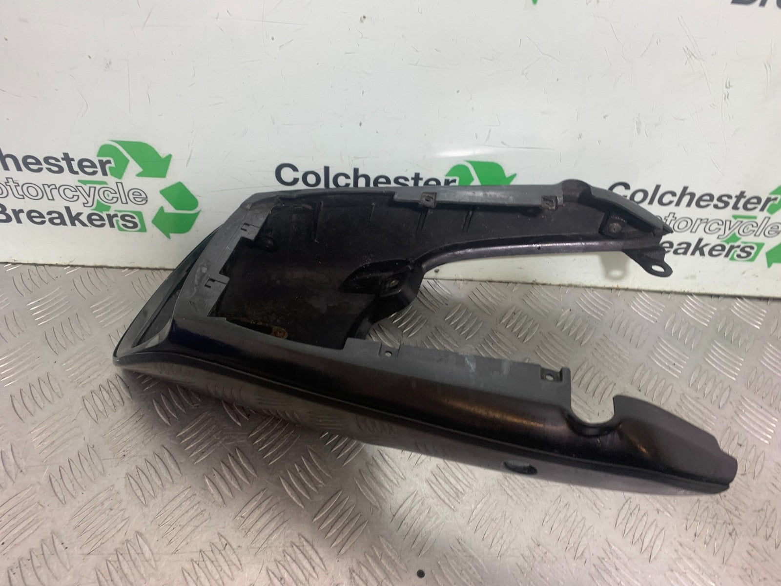 SUZUKI GSX750 INAZUMA TAIL PIECE  YEAR 1998-2003 (CMB1308)