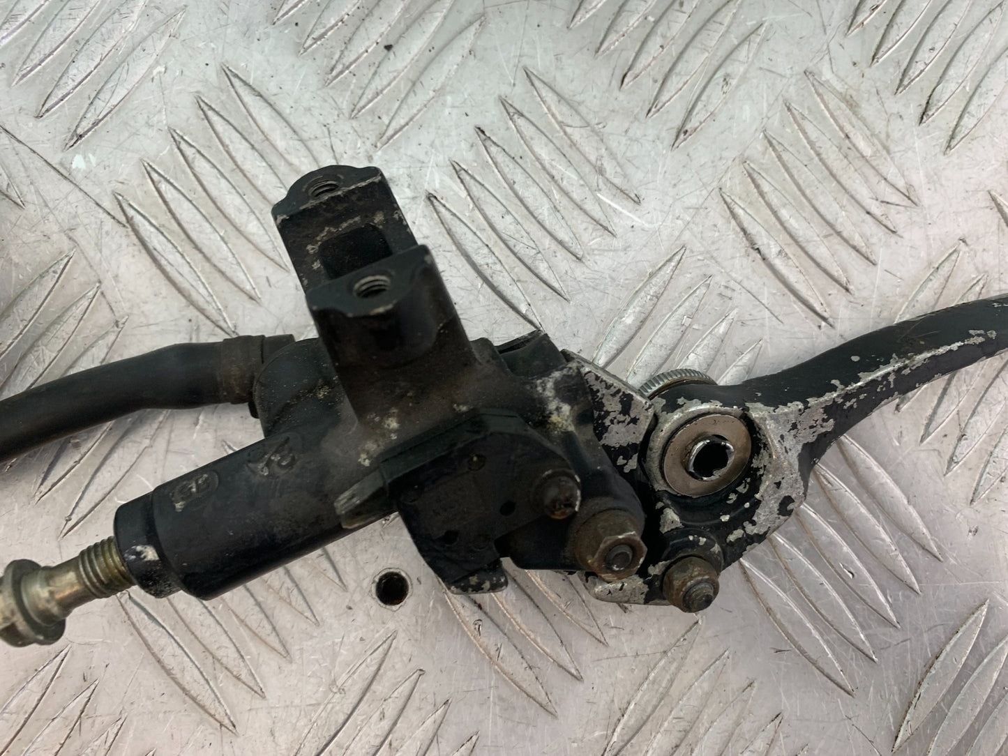 TRIUMPH T509 SPEED TRIPLE FRONT MASTER CYLINDER YEAR 1997-1998 (CMB1144)