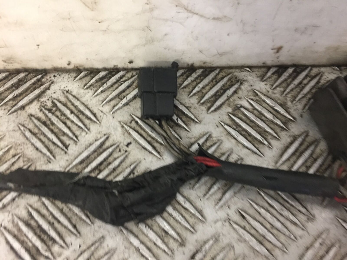SUZUKI TL1000 R TL 1000 R REGULATOR  YEAR 1998  (STOCK 454)