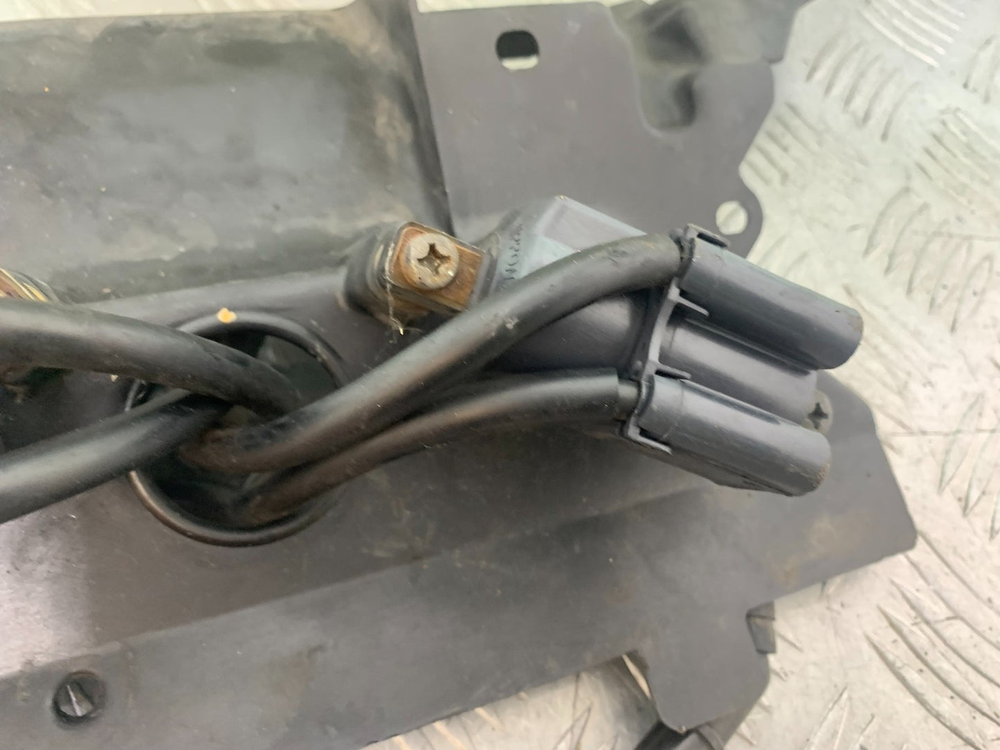 YAMAHA YZF1000 THUNDERACE COILS AND CAPS  YEAR 1997-2000 (CMB1204)