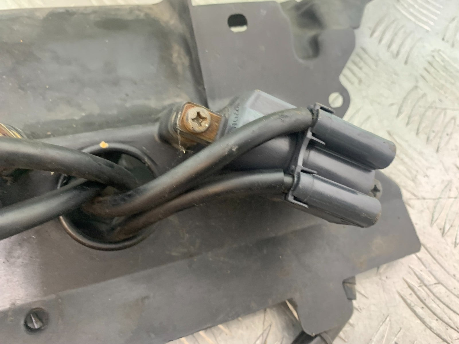 YAMAHA YZF1000 THUNDERACE COILS AND CAPS  YEAR 1997-2000 (CMB1204)