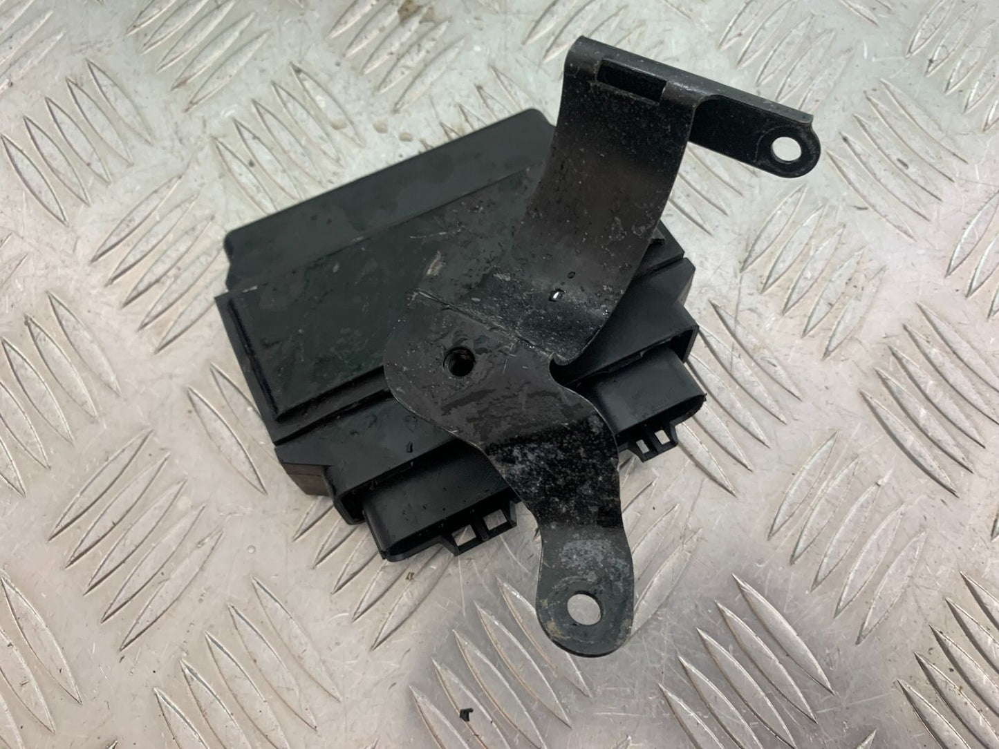 SUZUKI INTRUDER VL800 C800 ECU YEAR 2012-16 (CMB1039)