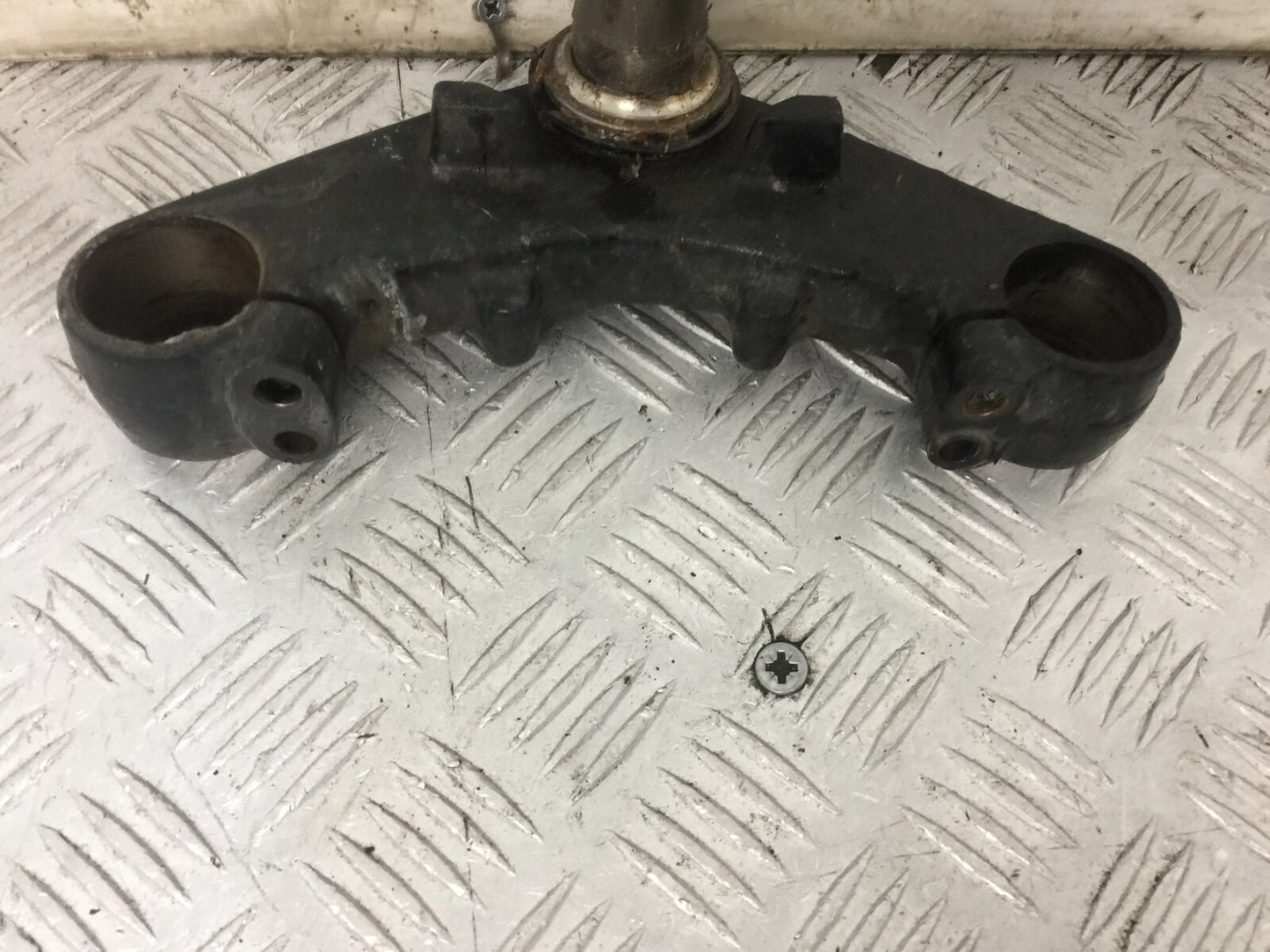 HONDA XL125 VARADERO BOTTOM YOKE  YEAR 2001-04 (STOCK 854)