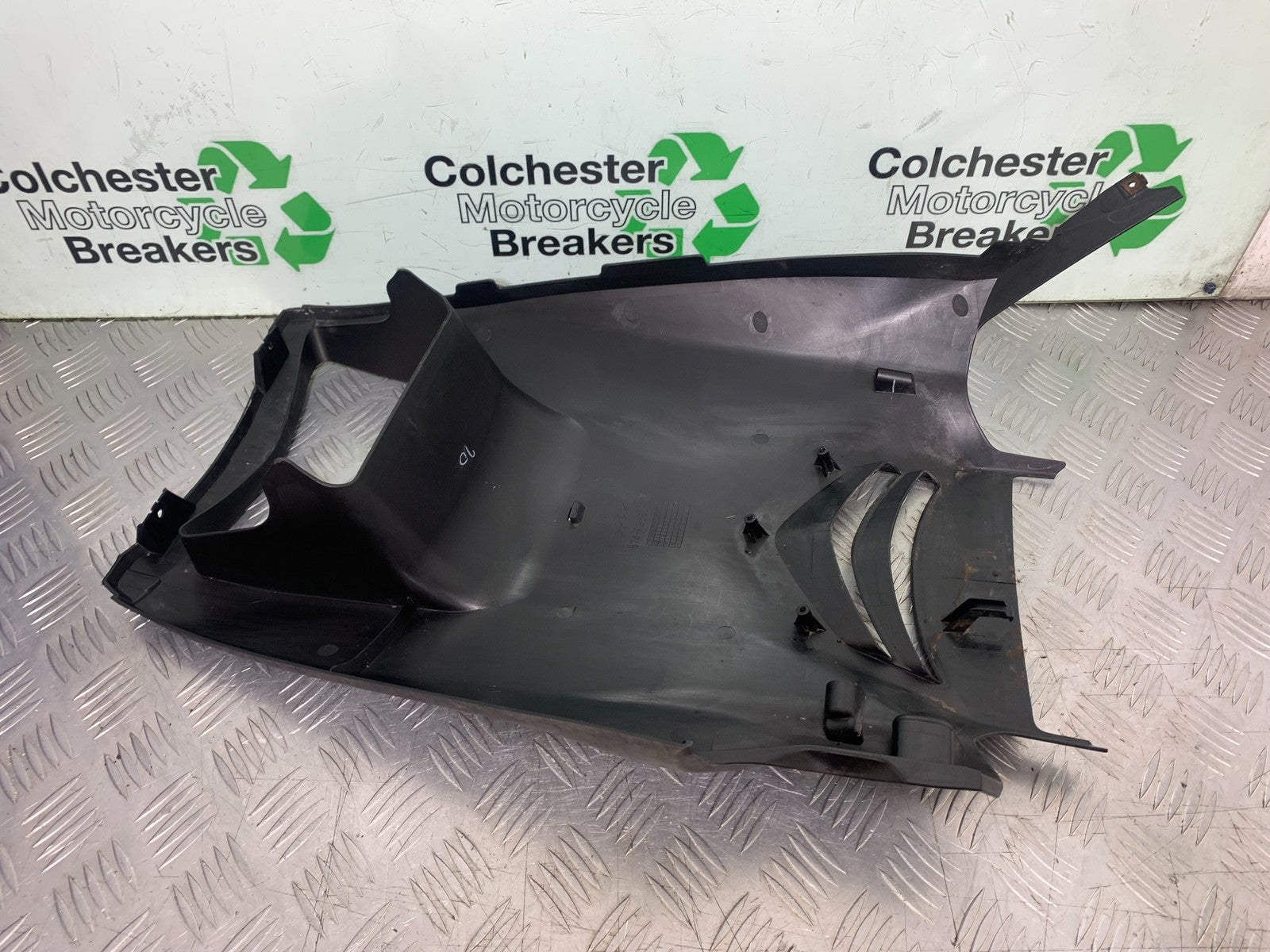 YAMAHA XMAX 300 BELLYPAN  YEAR 2017-2020 (CMB1218)