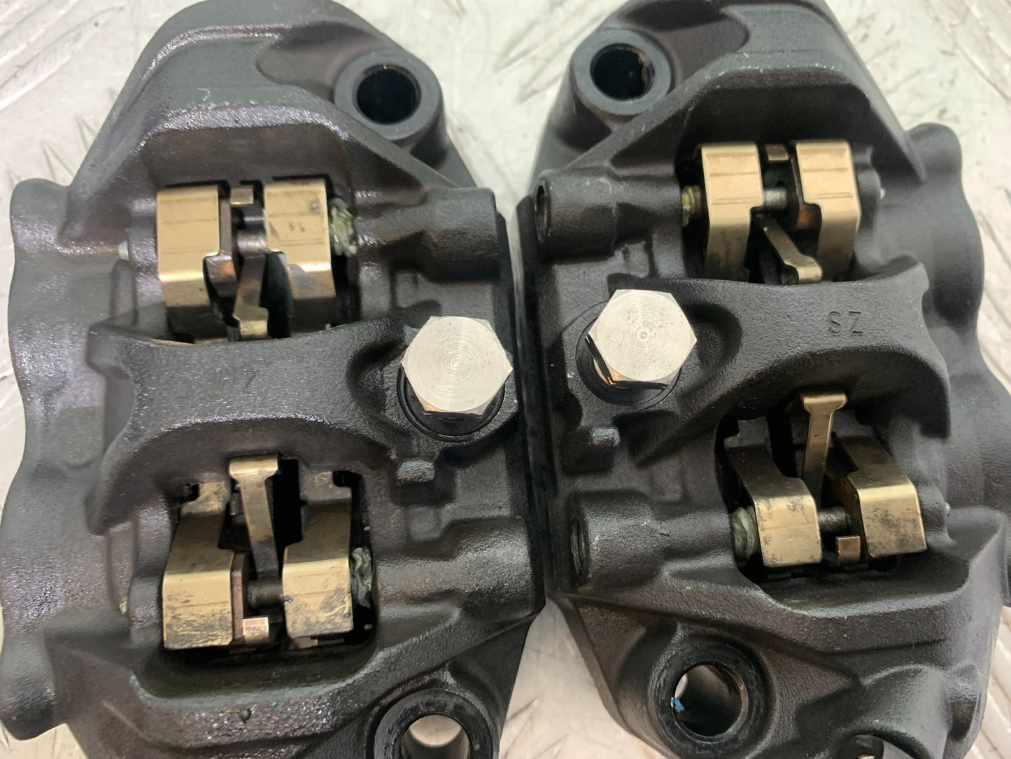 HONDA CBR1000 rr FIREBLADE FRONT BRAKE CALIPERS  2008-2011 (CMB1253)