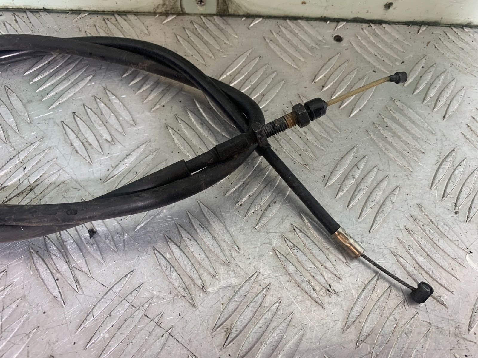 YAMAHA YZF R1 14 B BIG BANG CLUTCH CABLE     2009-14 (CMB1175)