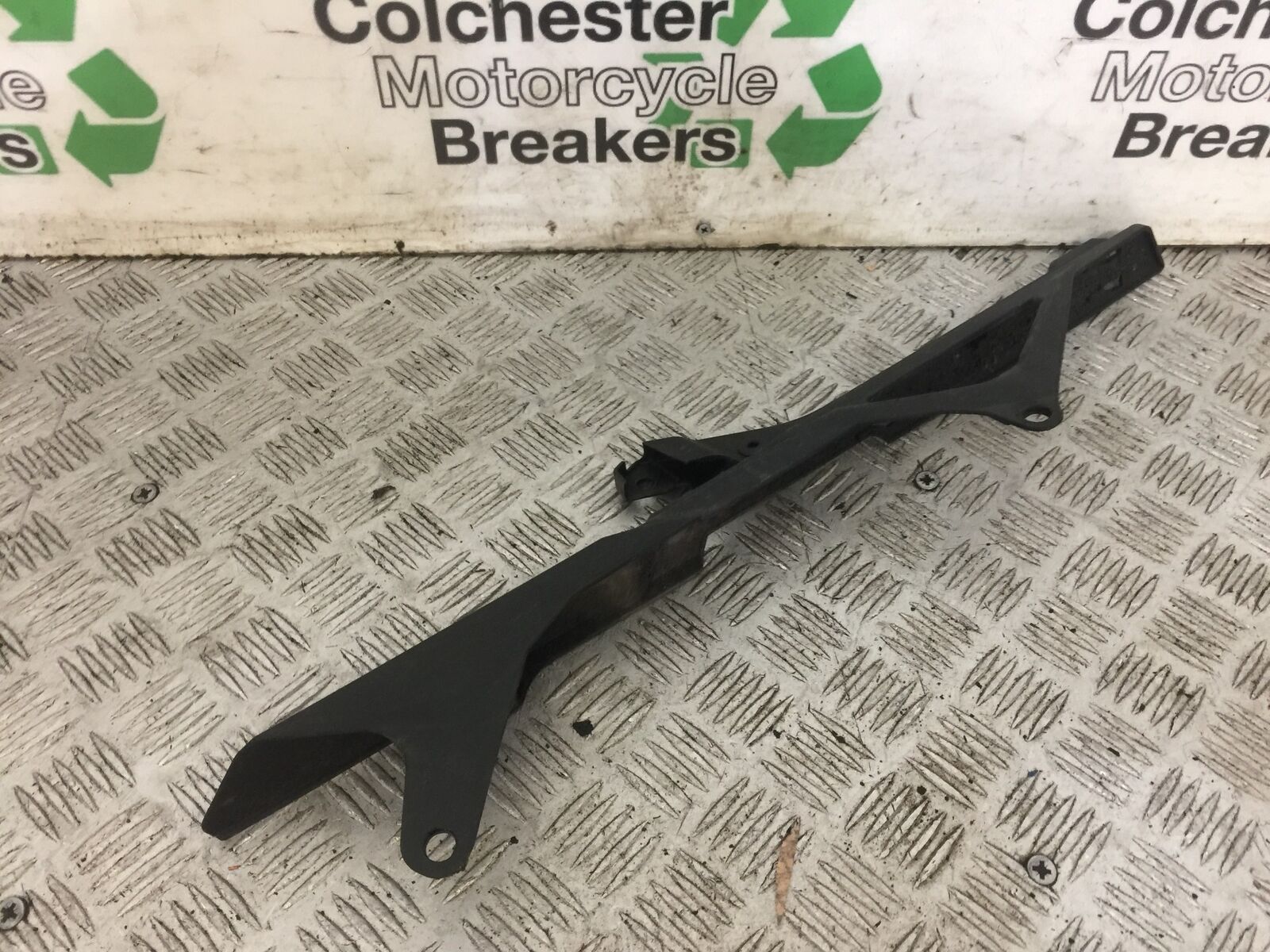 YAMAHA MT09 MT-09 CHAIN GUARD YEAR 2019 (STOCK 730)