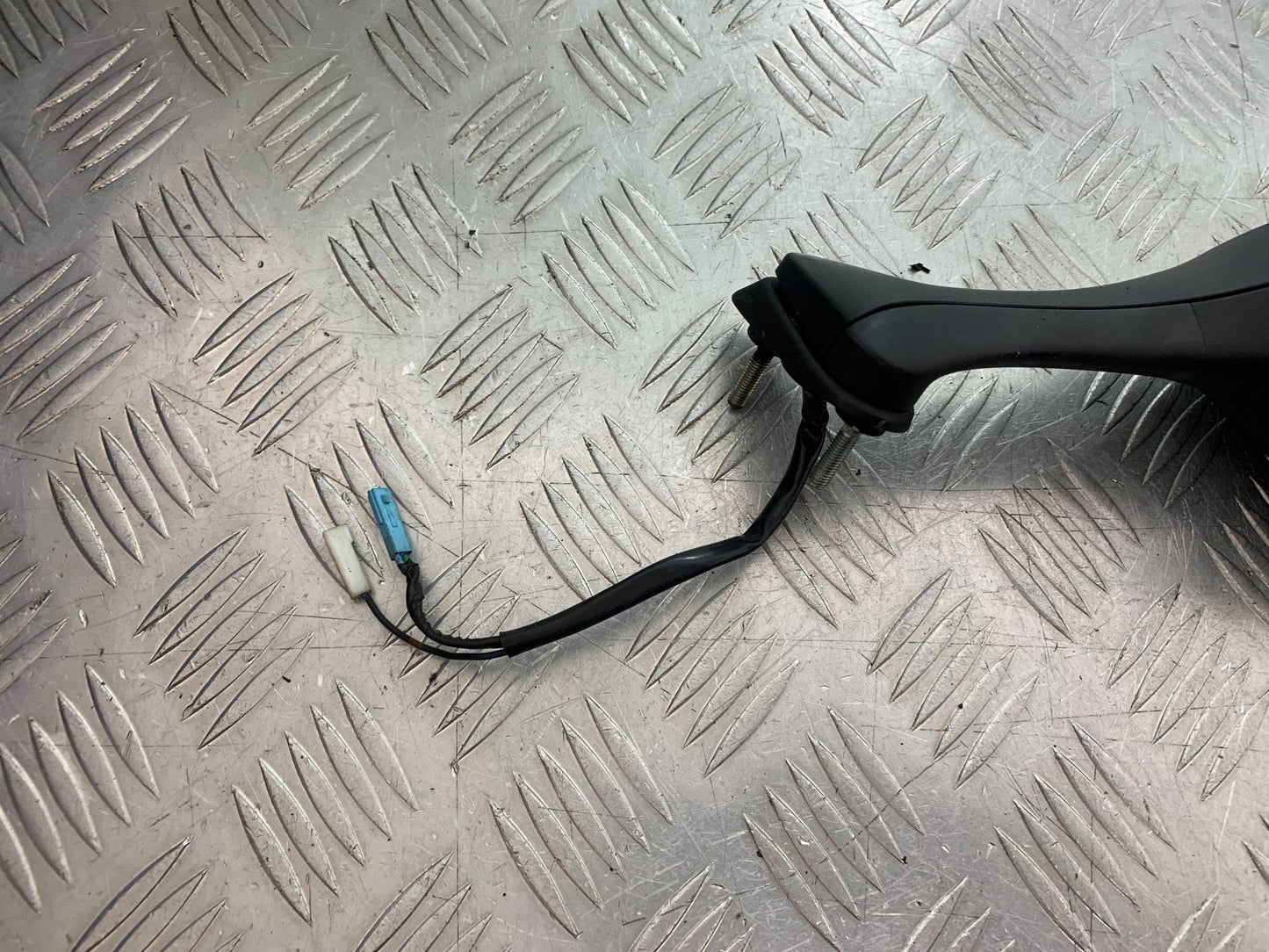 HONDA CBR1000 rr FIREBLADE RIGHT MIRROR (GENUINE PART)   2012-2016 (CMB1280)