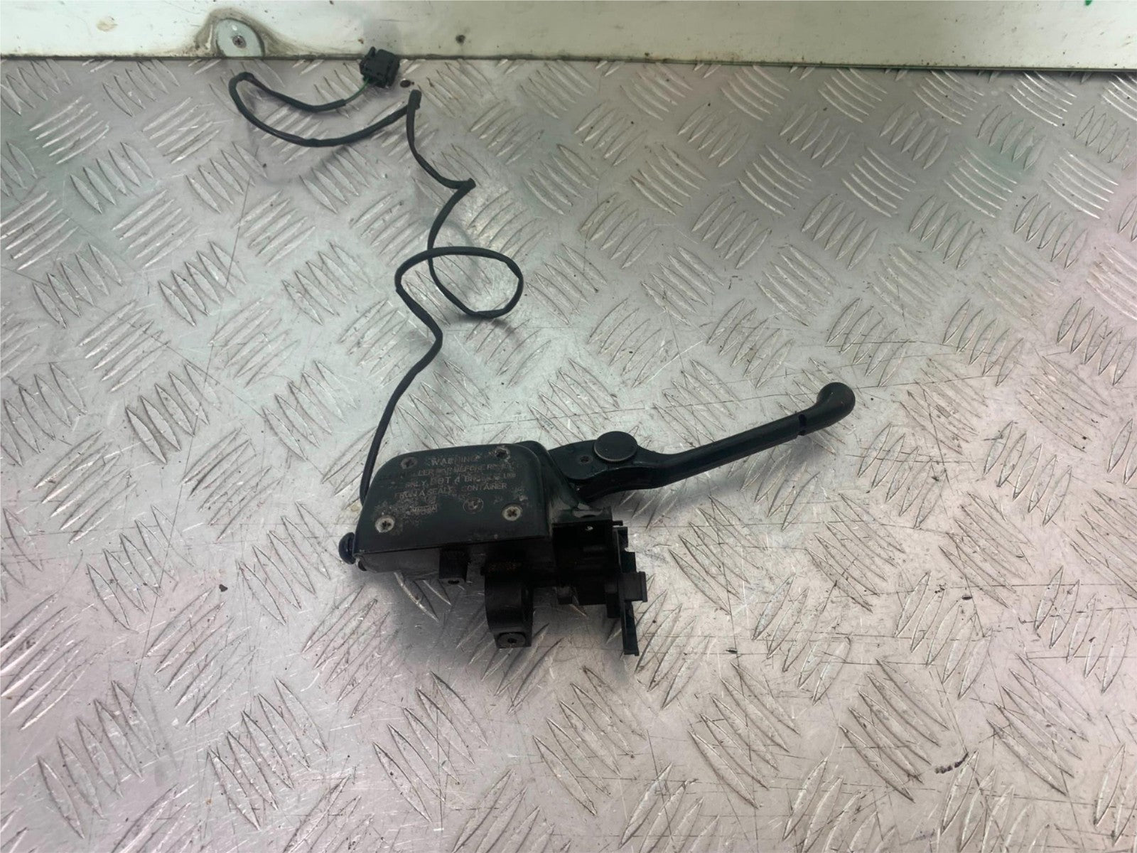 BMW K1200 K 1200 LT FRONT BRAKE MASTER CYLINDER   YEAR 1999-07 (CMB1271)