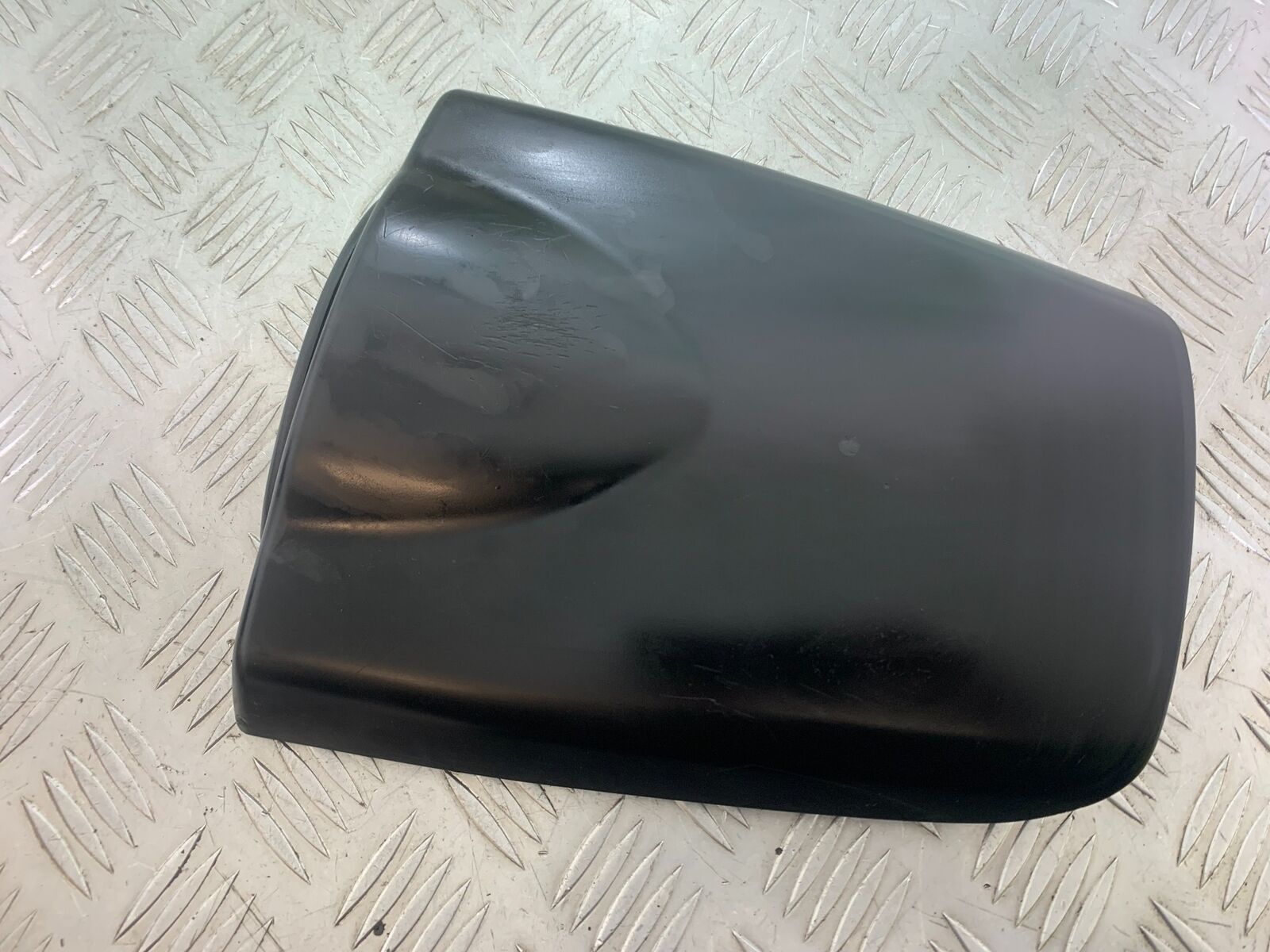 HONDA CBR600 CBR 600 RR REAR SEAT COWL   YEAR 2003-2004 CMB1086)