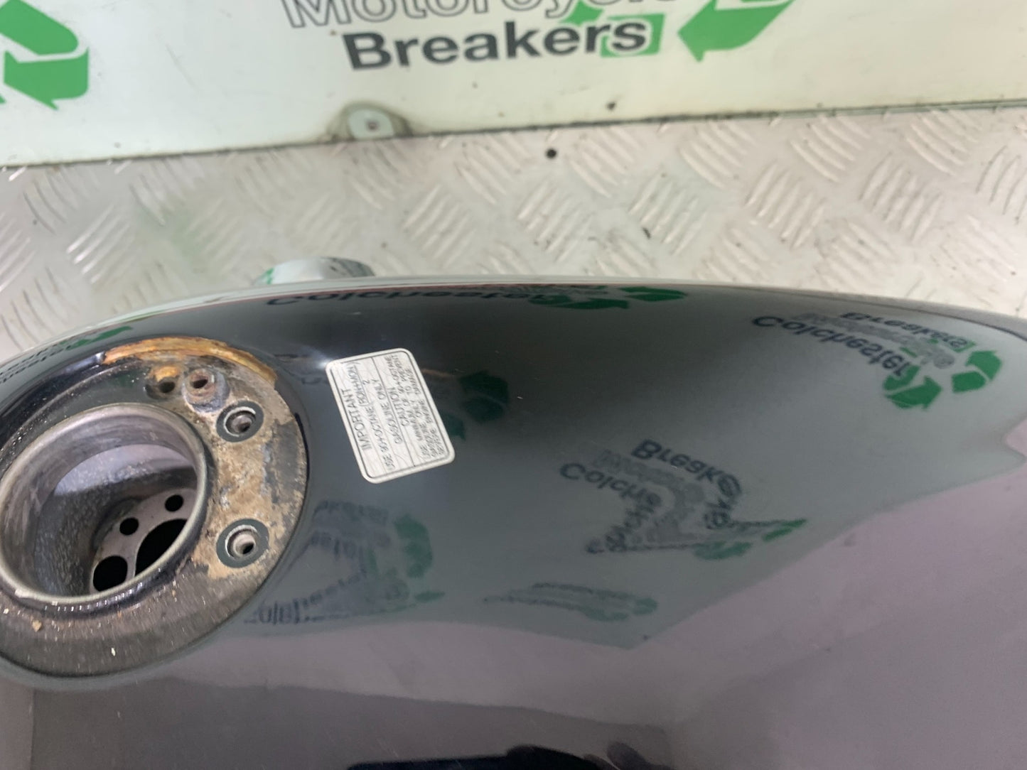 KAWASAKI VN1500 CLASSIC PETROL TANK  YEAR 1999 -2006 (CMB1166)
