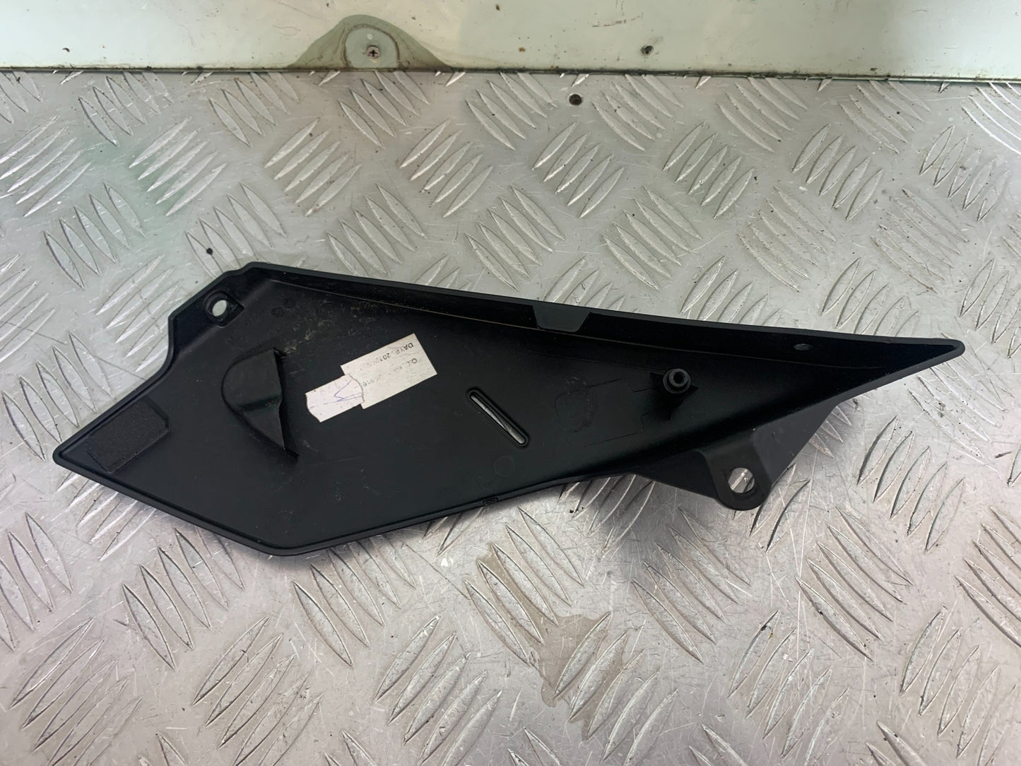 KTM 790 DUKE RIGHT FRAME COVER  YEAR 2018-2021  (CMB11150)