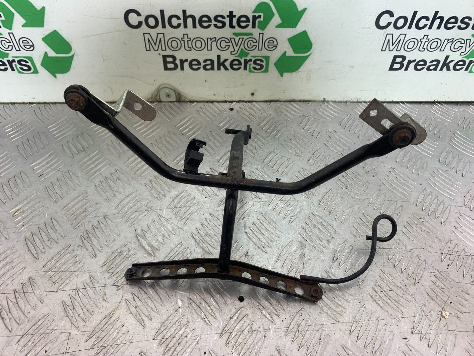 YAMAHA YZF1000 THUNDERACE FAIRING BRACKET   YEAR 1997-2000 (CMB1204)