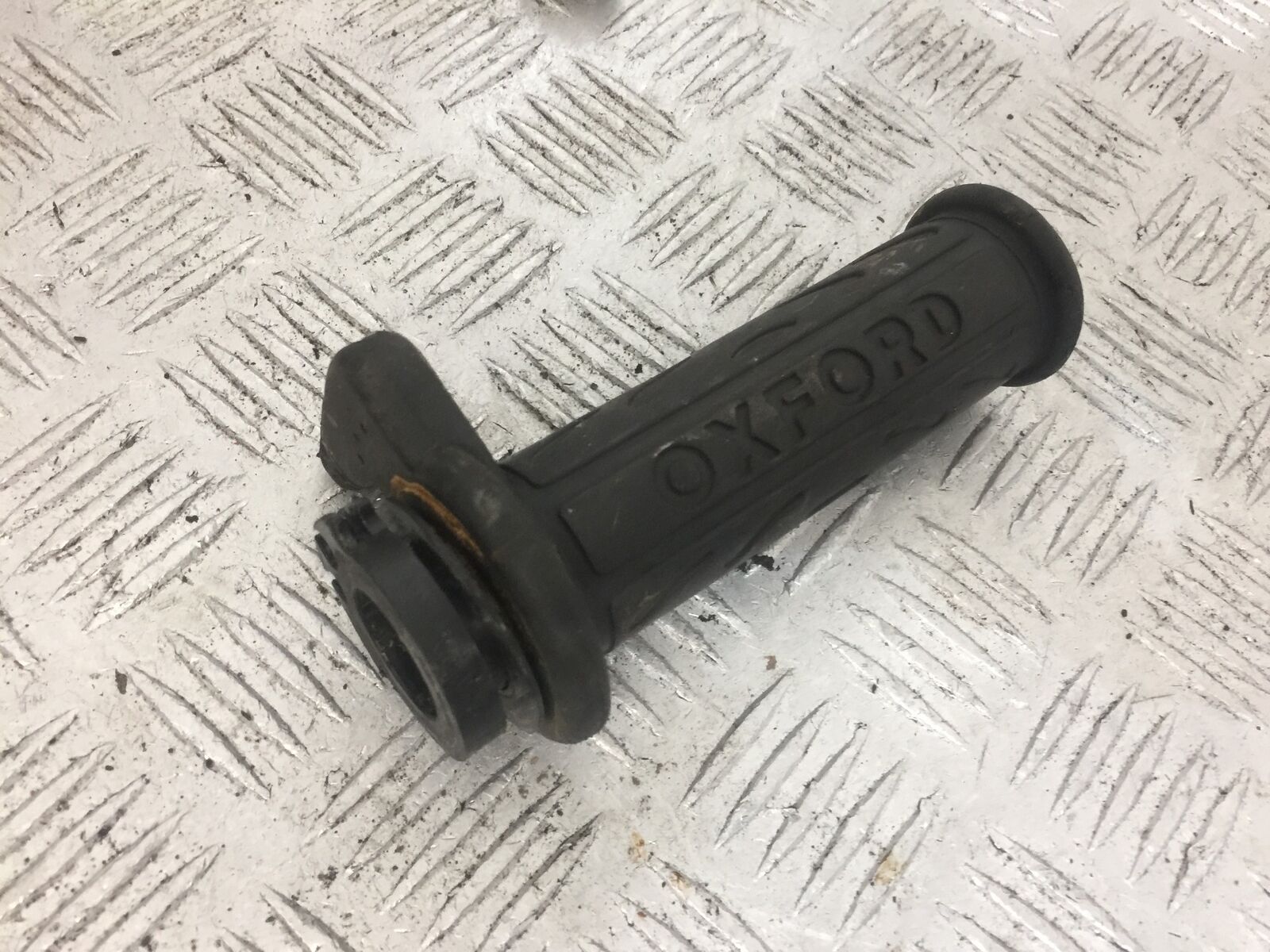 YAMAHA XT660Z TENERE THROTTLE TWIST GRIP  YEAR 2012  (STOCK 863)