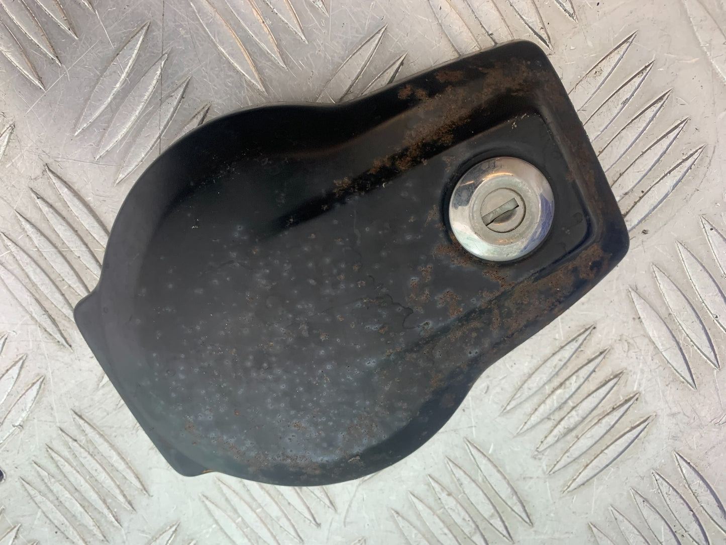 HONDA CX500 CX 500 PETROL CAP LID  YEAR 1978 1981 (CMB1137)