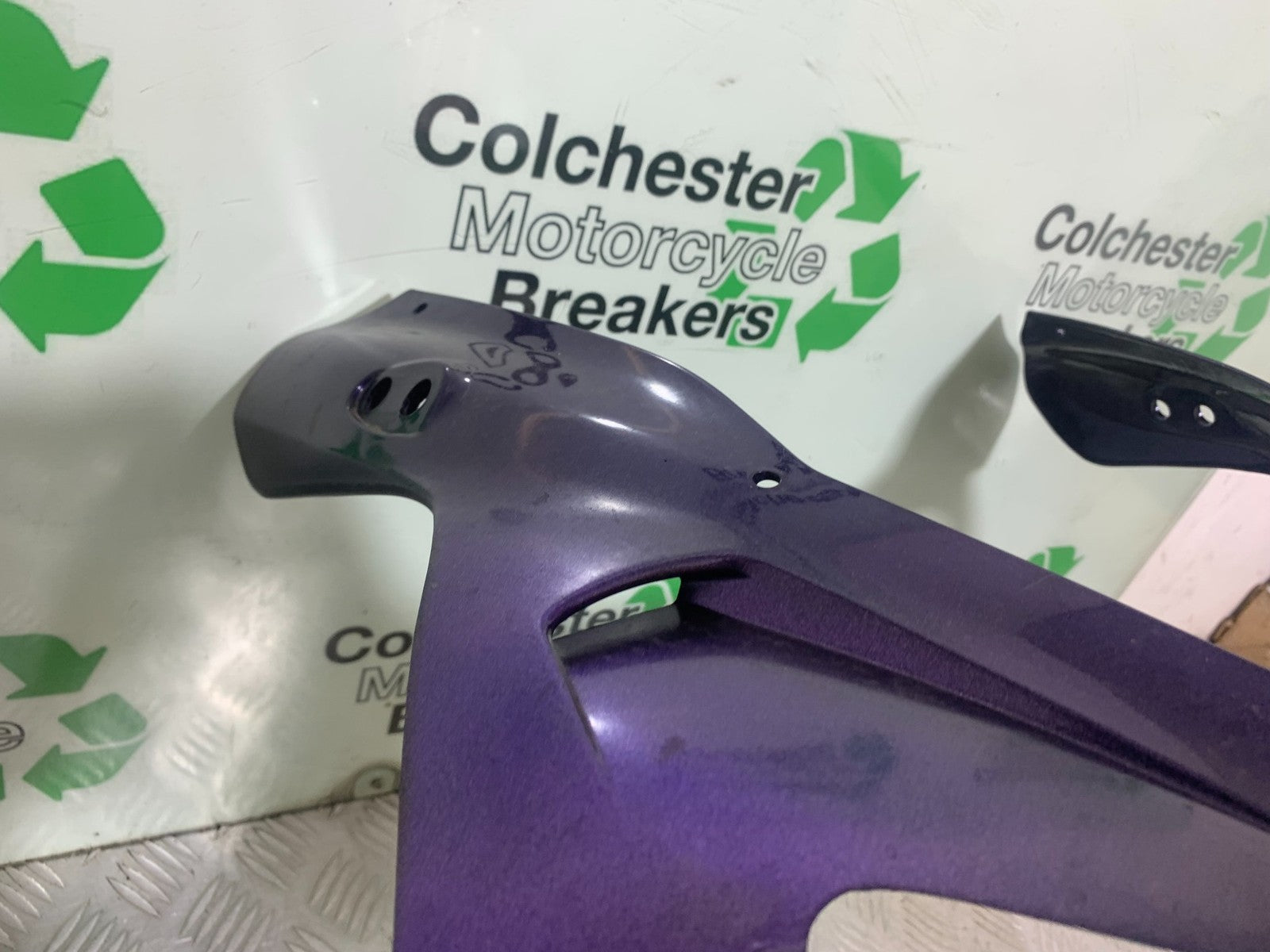 KAWASAKI ZX9R ZX9 E1 TOP FAIRING   YEAR 2000-01 (CMB1171)
