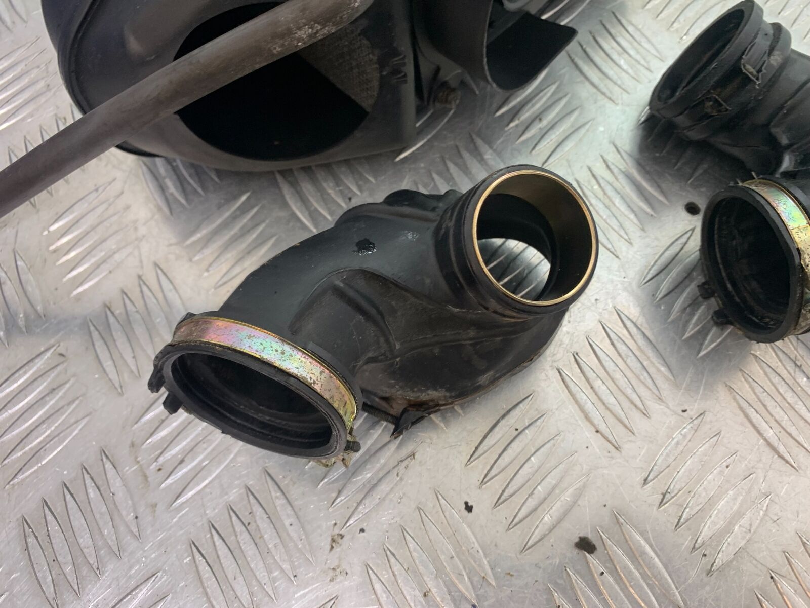 HONDA VT1100 C SHADOW SPIRIT AIR BOX   2002-2003 (CMB1035)