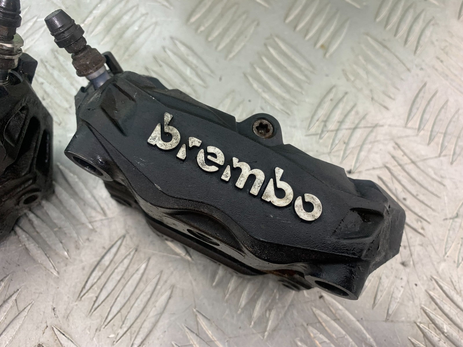 BMW R1200 R 1200 GS FRONT BRAKE CALIPERS   YEAR 2013-2016 (CMB1257)