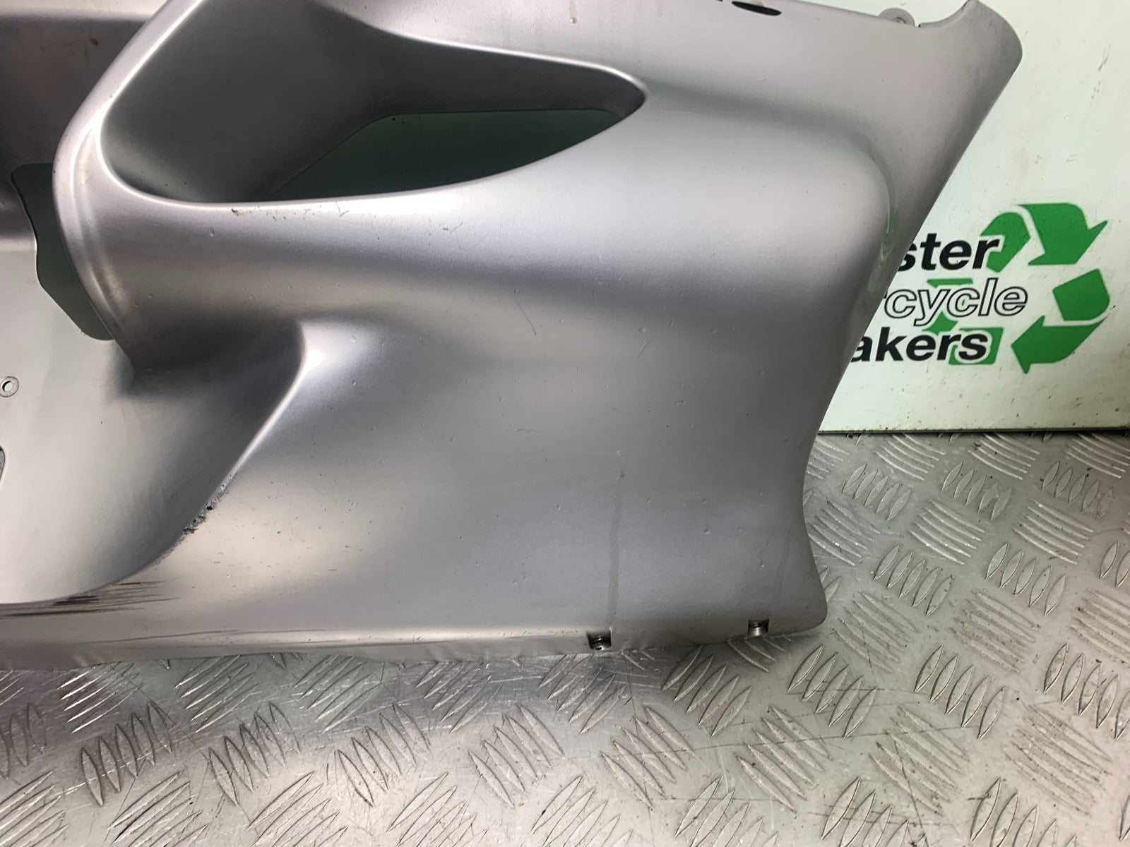 BMW K1200 K 1200 LT RIGHT LOWER FAIRING  YEAR 1999-07 (CMB1271)