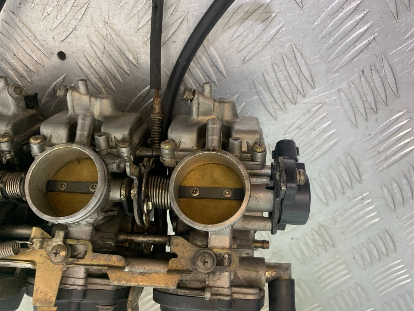 YAMAHA YZF R1 4XV CARBS   YEAR 1998-99 (CMB1291)