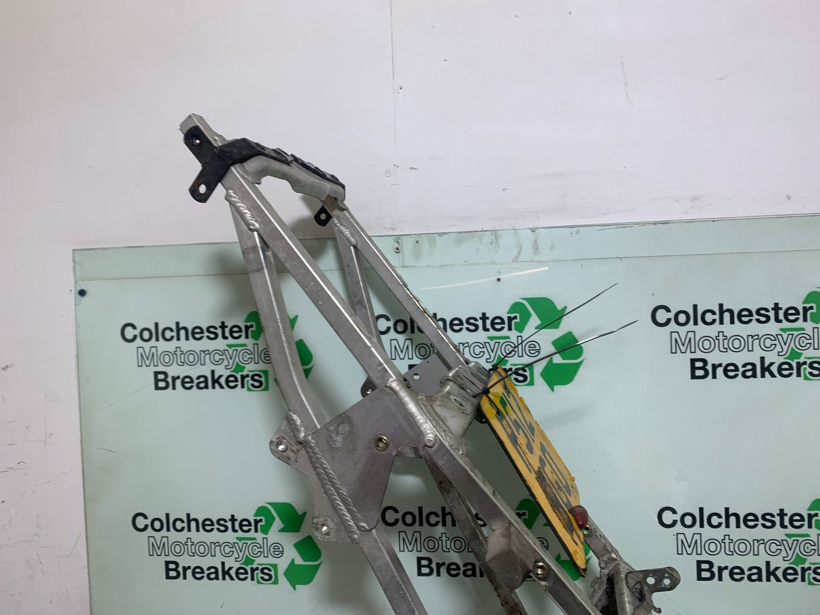 YAMAHA YZF1000 THUNDERACE FRAME REG LOG BOOK  YEAR 1997-2000 (CMB1204)