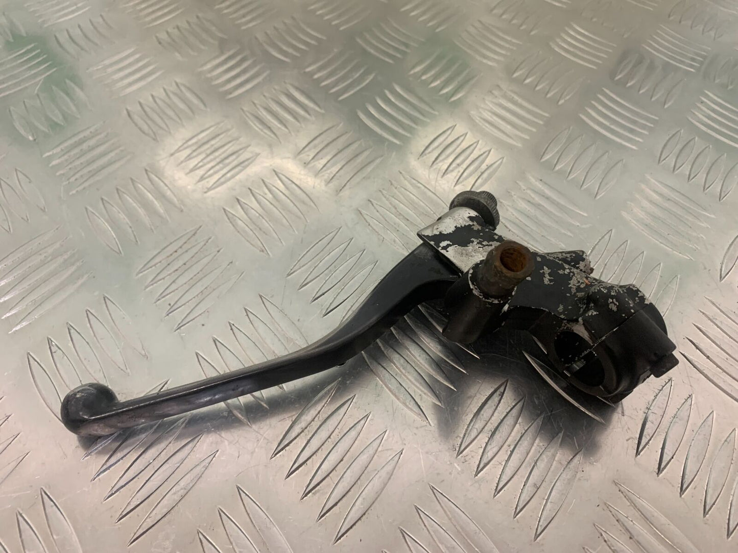 HONDA CB350 S CB 350 S CLUTCH LEVER AND BRACKET  YEAR 1986-1990 (STOCK 948)