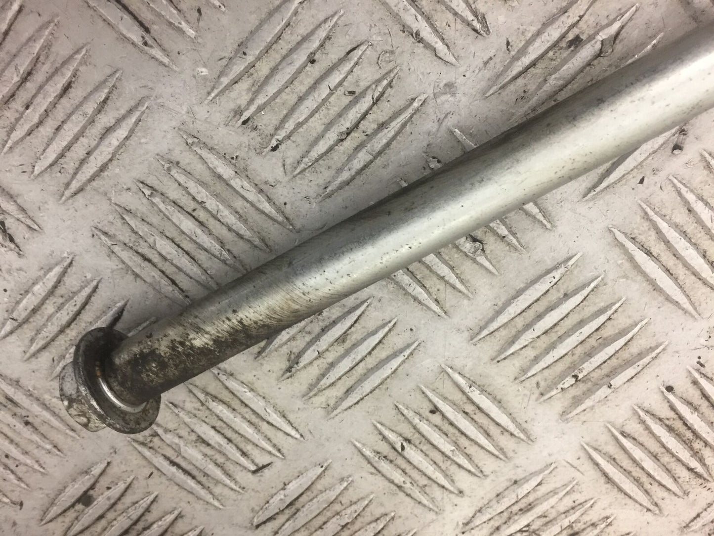 HONDA CBR 500 R  CBR500 R  SWINGARM SPINDLE  YEAR 2014  (STOCK 392)