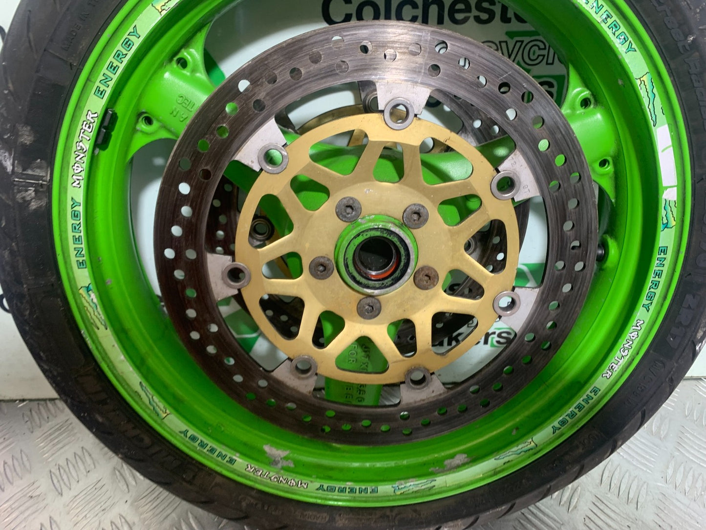 KAWASAKI ZX9R ZX9 E1 FRONT WHEEL AND DISCS   YEAR 2000-01 (CMB1171)
