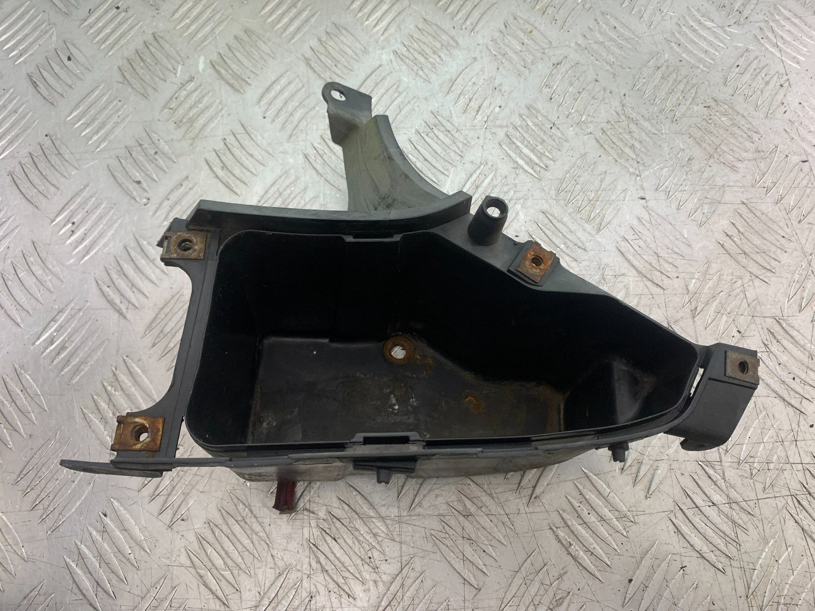 HONDA NT650 V DEAUVILLE RIGHT POCKET AND LID  YEAR 1999 (CMB1268)